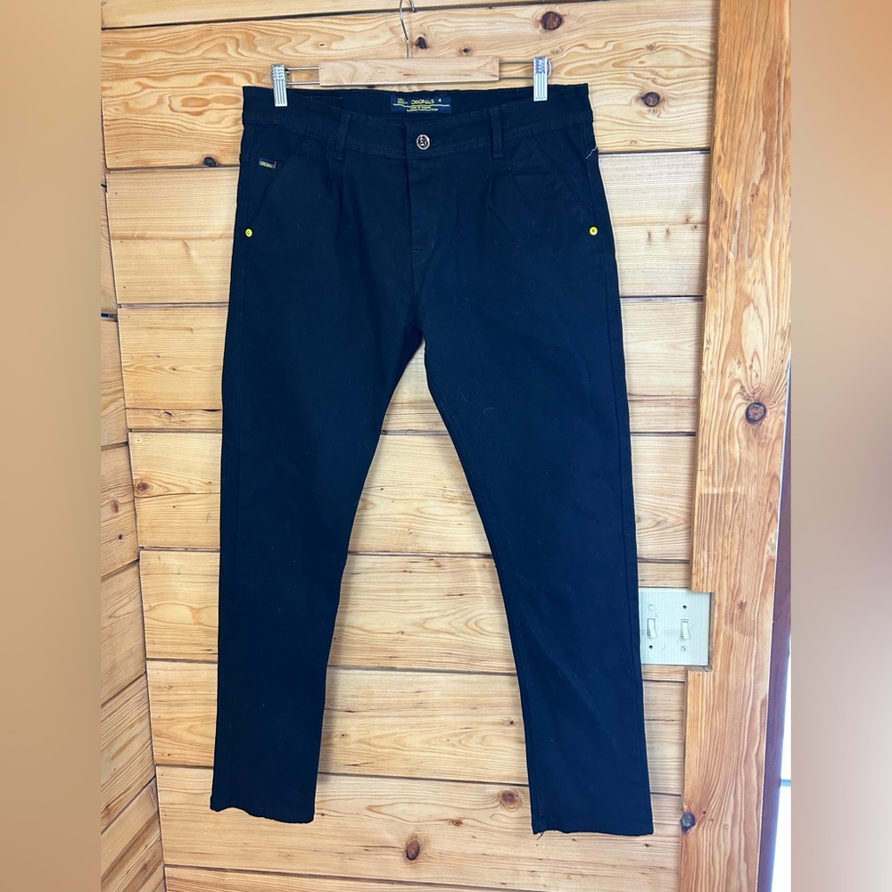 Slim Fit Black‎ Denim Trousers Yellow Rivet Accents Mens Size Large G2 Jeans